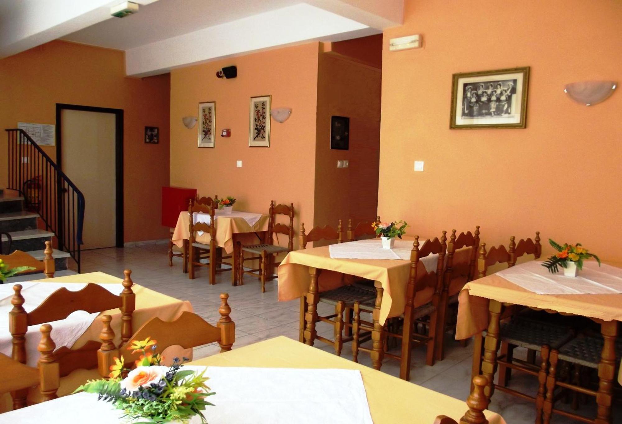 Hotel Perama Restoran foto