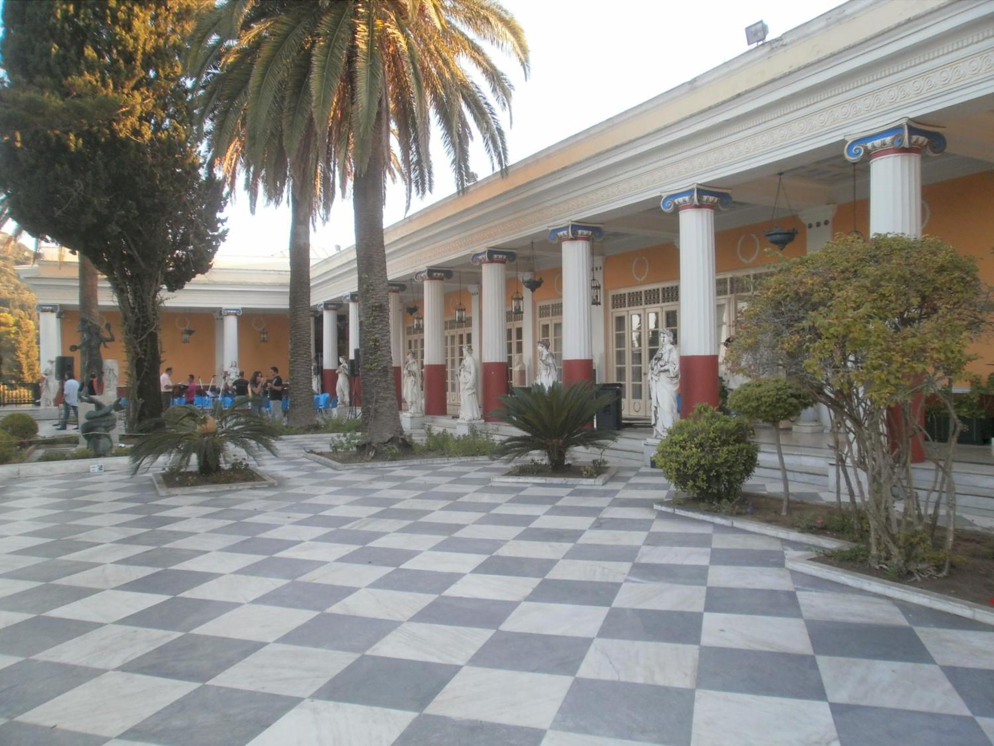 Hotel Perama Bagian luar foto
