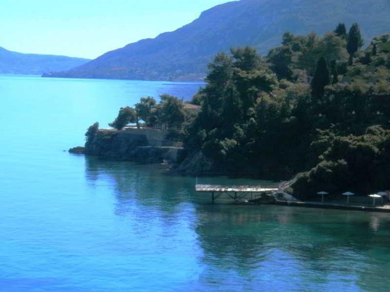 Hotel Perama Bagian luar foto